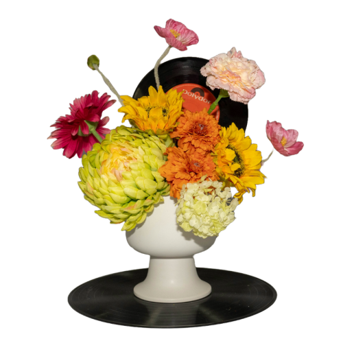 retro rhythm table centrepiece